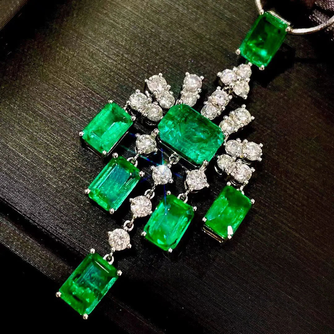 New Luxury Geometric Synthetic Emerald Pendant Necklace Women Silver Color Green Zircon