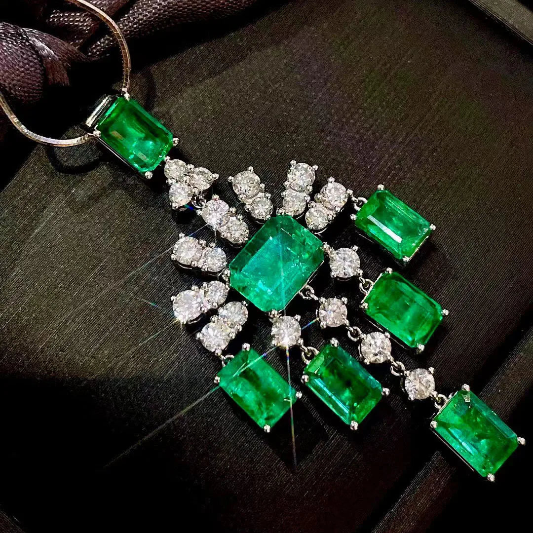 New Luxury Geometric Synthetic Emerald Pendant Necklace Women Silver Color Green Zircon